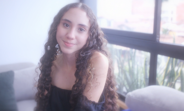 Lizy Debut